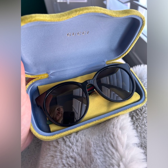 Gucci web arms acetate sunglasses - Picture 4 of 7